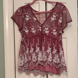 Abercrombie & Fitch magenta lace top Medium